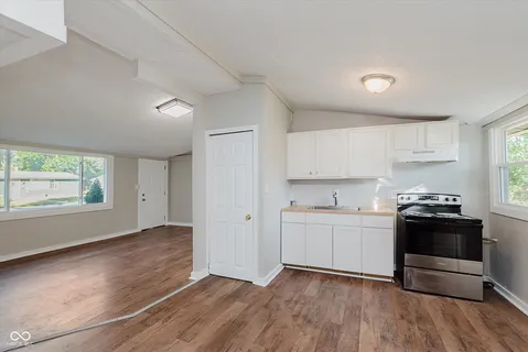 $129,900 | 2949 Wallace Avenue, Indianapolis, IN 46218