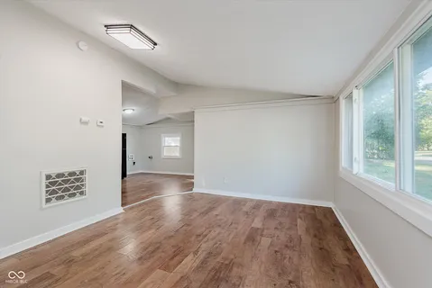 $129,900 | 2949 Wallace Avenue, Indianapolis, IN 46218