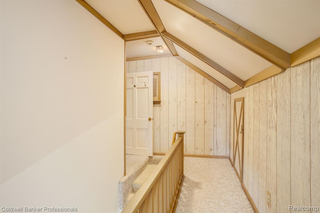 1485 Fairholme Road Grosse Pointe Woods, MI 48236 - Photo 30 of 40