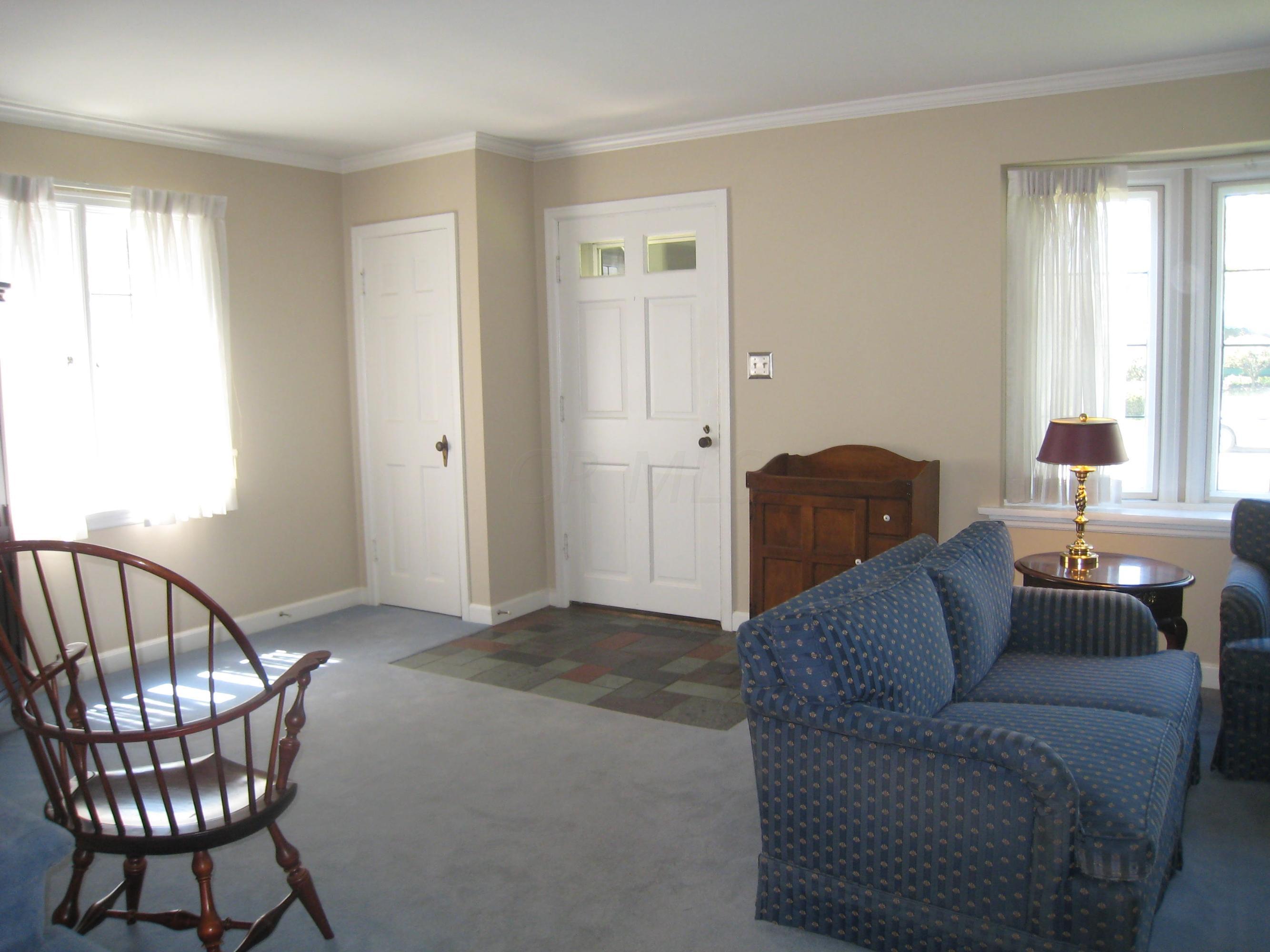 926 Vernon Road Columbus, OH 43209 - Photo 3 of 40
