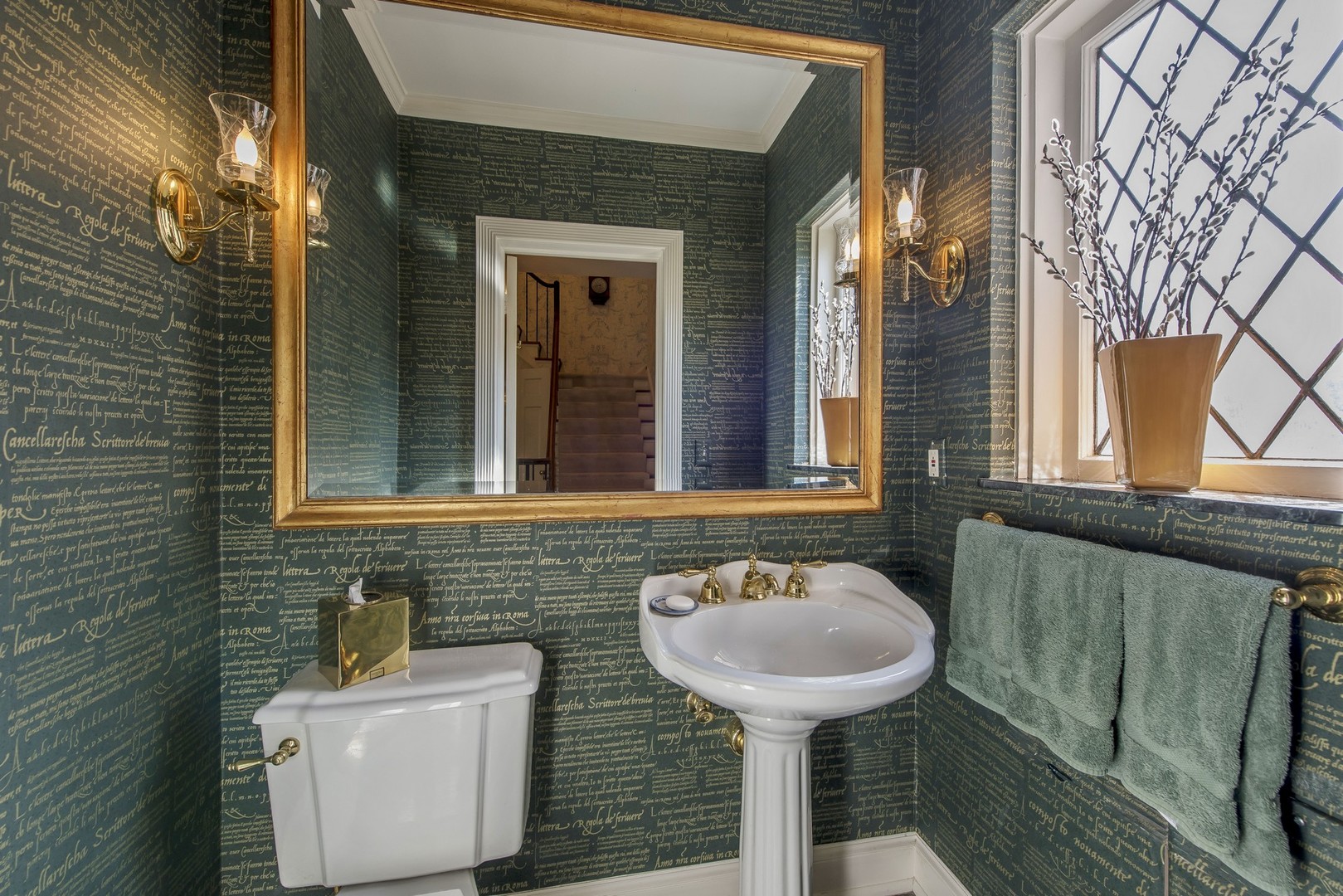 1051 Seneca Road Wilmette, IL 60091 - Photo 20 of 28 Gallery Image 20