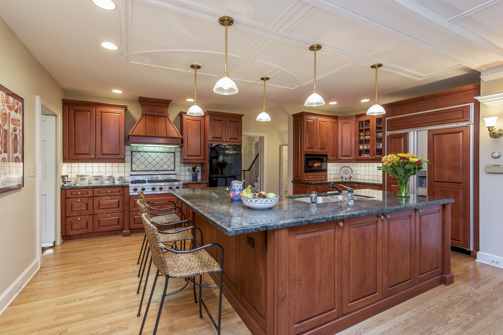 1051 Seneca Road Wilmette, IL 60091 - Photo 5 of 28 Gallery Image 5