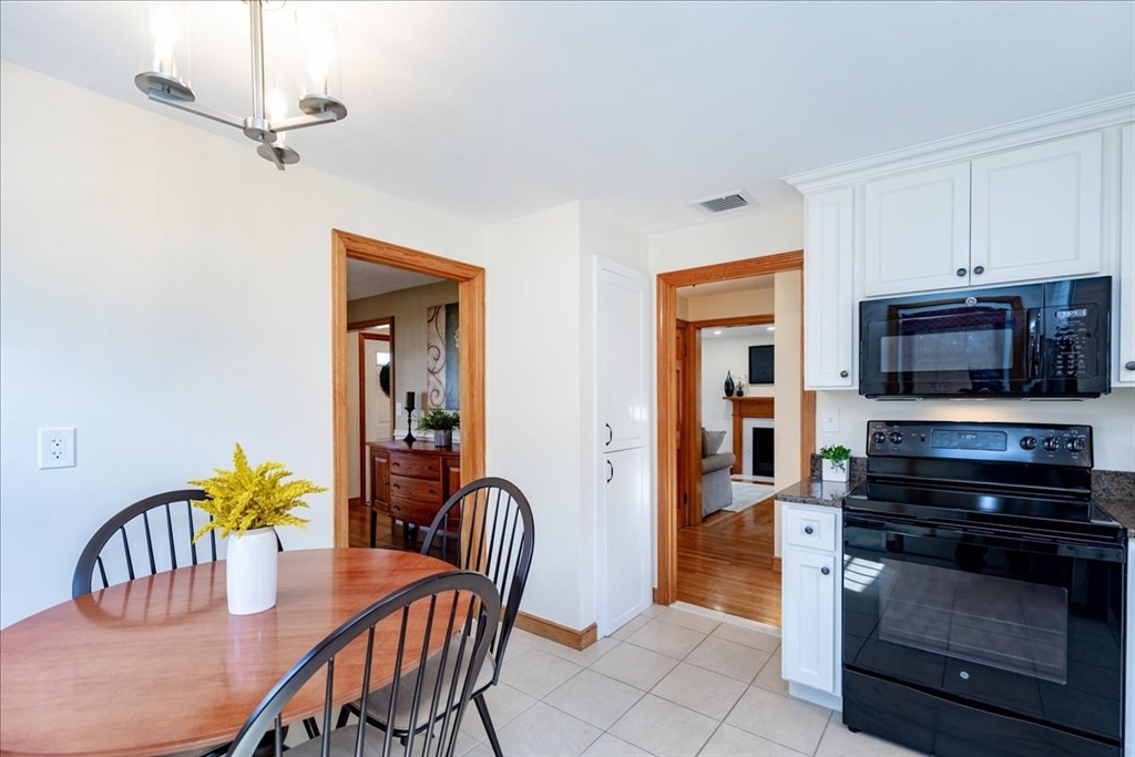 22 Bernard Road Woburn, MA 01801 - Photo 13 of 37 Gallery Image 13