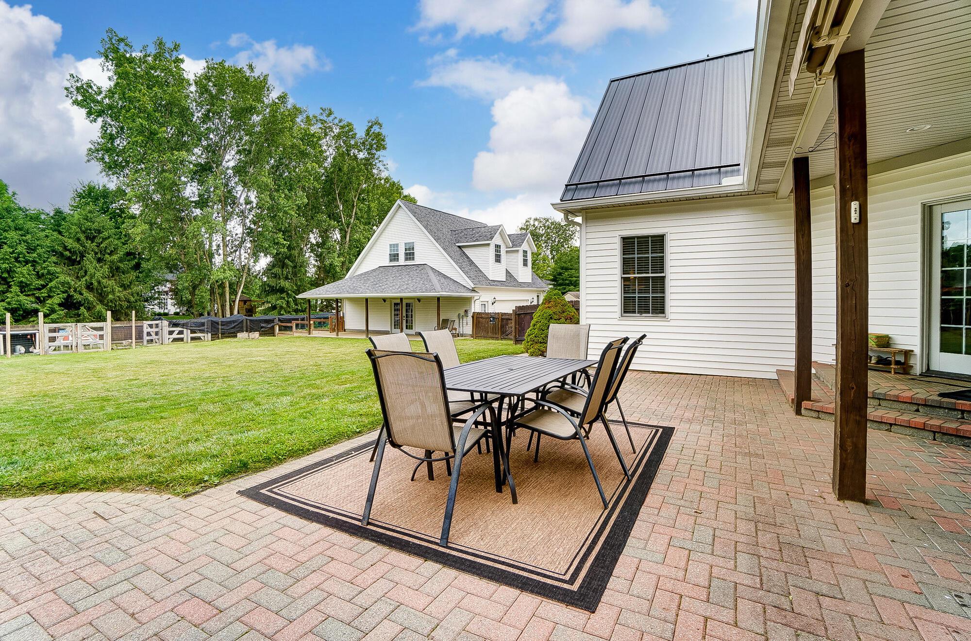 3944 Curve Road Delaware, OH 43015 - Photo 109 of 120 COVERED PATIO