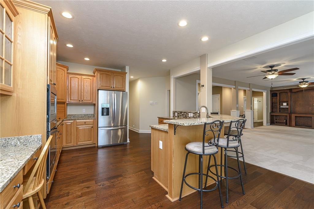 10257 Springstone Road Fishers, IN 46055 - Photo 14 of 39