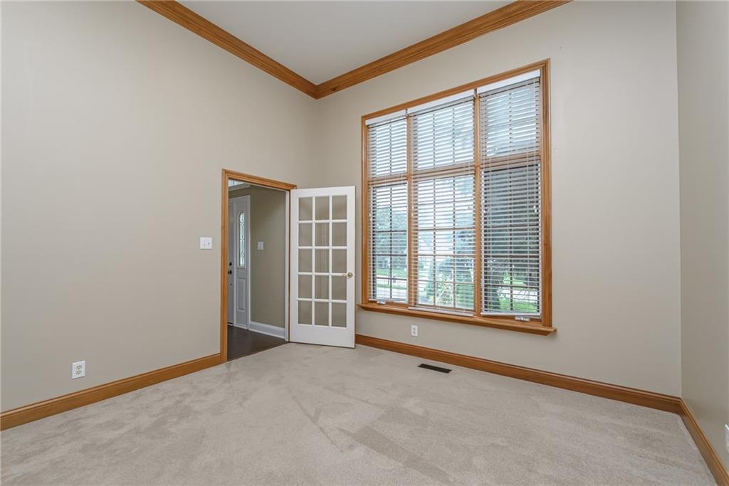 10257 Springstone Road Fishers, IN 46055 - Photo 5 of 39
