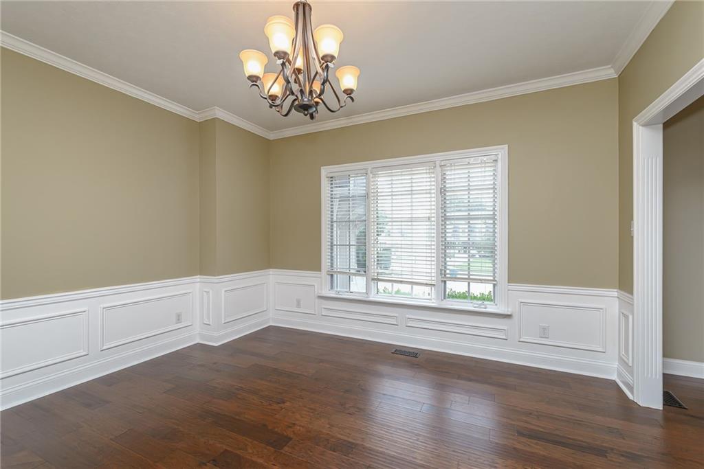 10257 Springstone Road Fishers, IN 46055 - Photo 7 of 39