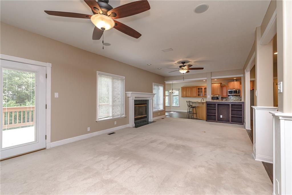 10257 Springstone Road Fishers, IN 46055 - Photo 9 of 39