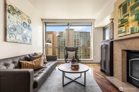 $620,000 | 10610 Northeast 9th Place, Unit 1603, Bellevue, WA 98004