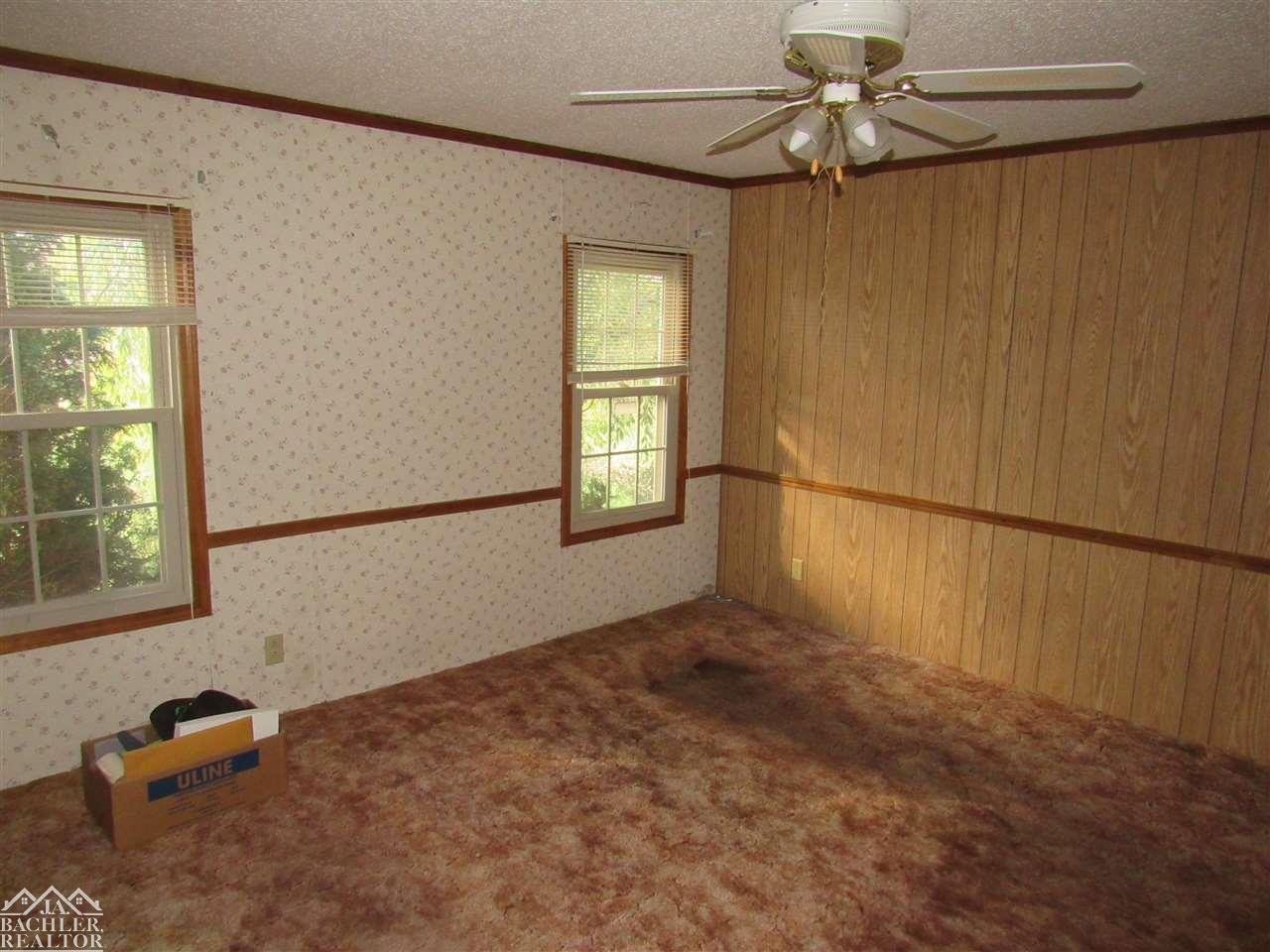 4881 Hessen Road Casco, MI 48064 - Photo 4 of 15 31334209-3.JPG