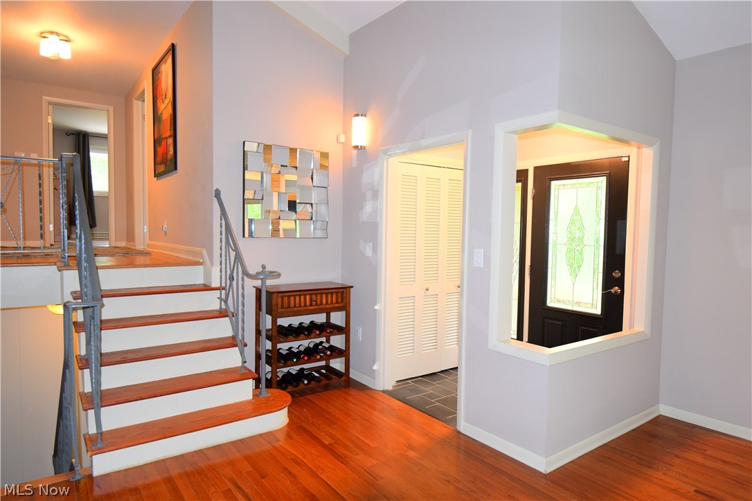 29226 Bolingbrook Road Pepper Pike, OH 44124 - Photo 3 of 28