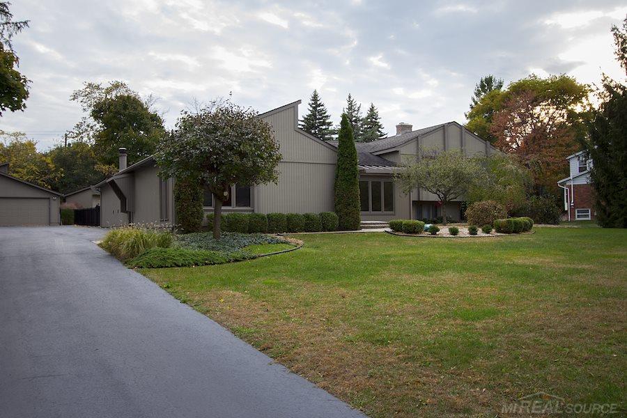 33705 Quaker Valley Road Farmington Hills, MI 48331 - Photo 23 of 26