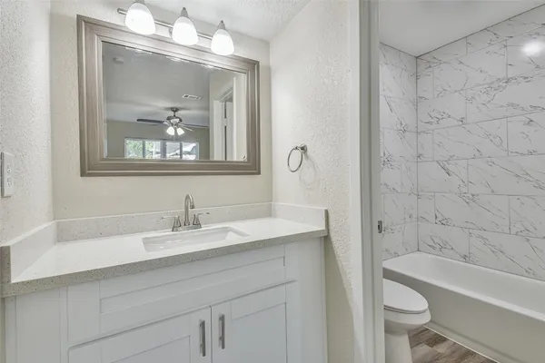 $1,950 | 12614 Dermott Drive, Houston, TX 77065