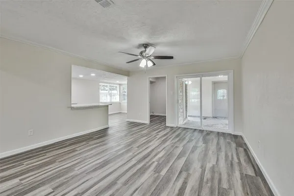 $1,950 | 12614 Dermott Drive, Houston, TX 77065