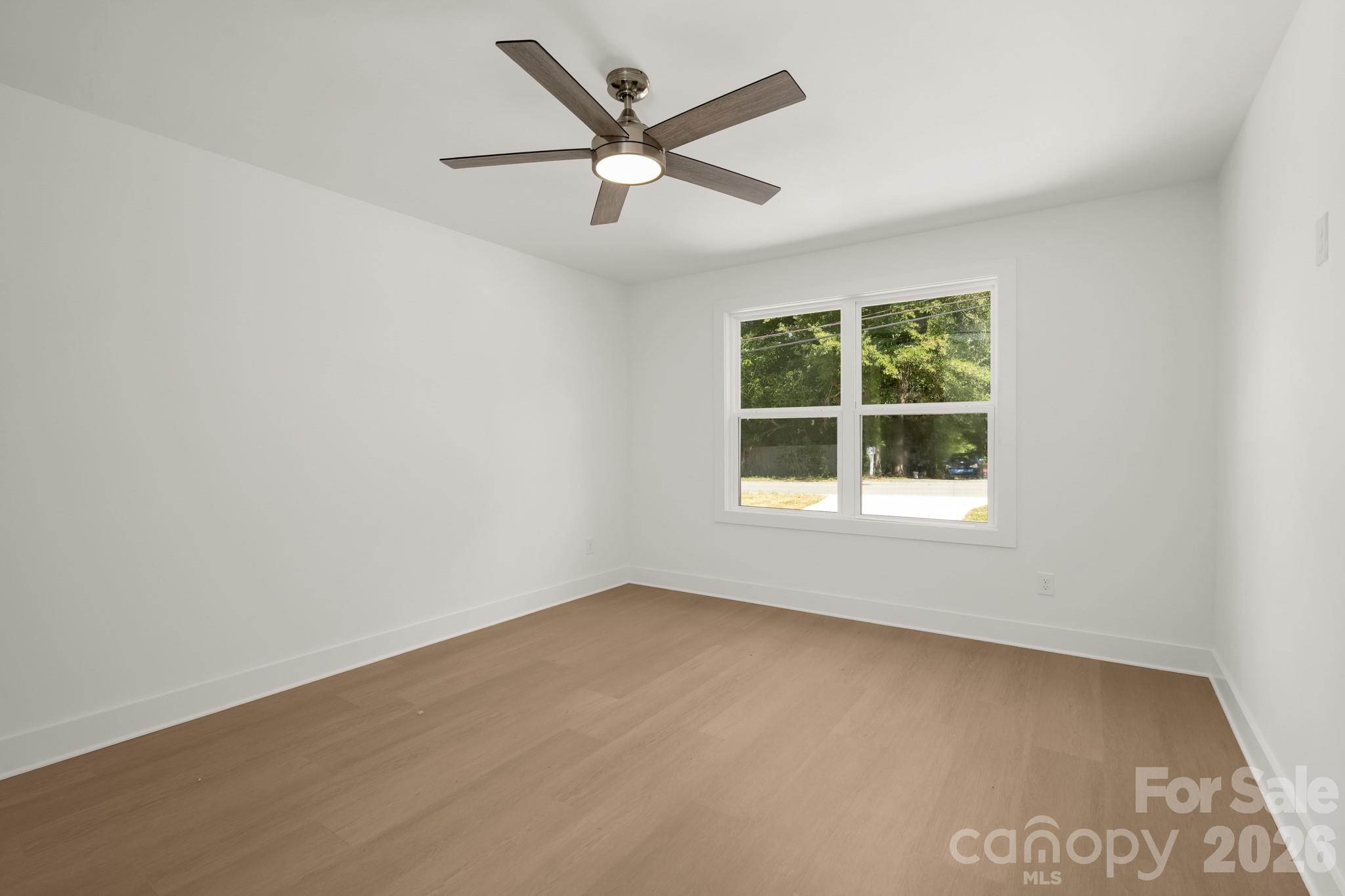 409 Queens Road Gastonia, NC 28052 - Photo 16 of 30 Gallery Image 16