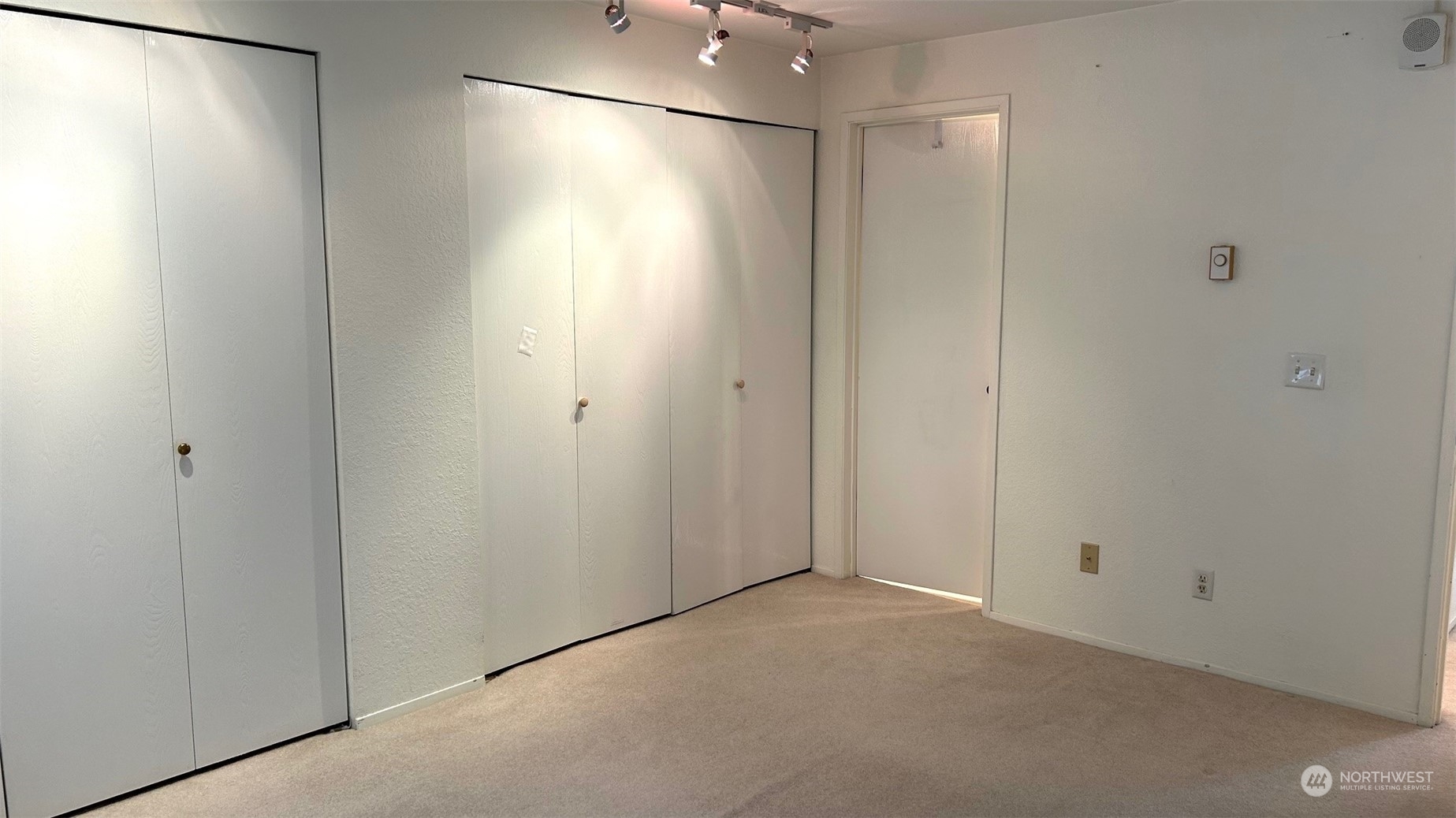 9494 Red-wood Road Northeast, Unit B308 Redmond, WA 98052 - Photo 10 of 22 Gallery Image 10