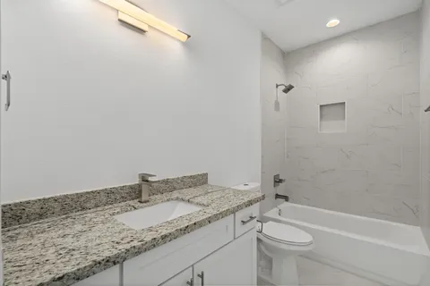 $359,900 | 5608 Savyon Drive, Houston, TX 77091