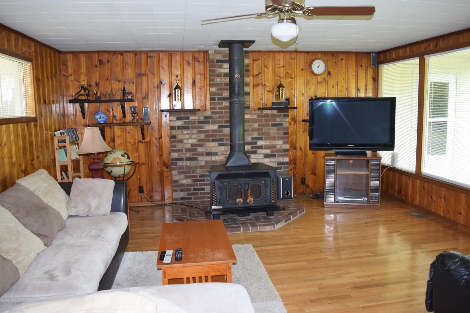 8021 Neu Road Evansville, IN 47720 - Photo 3 of 25
