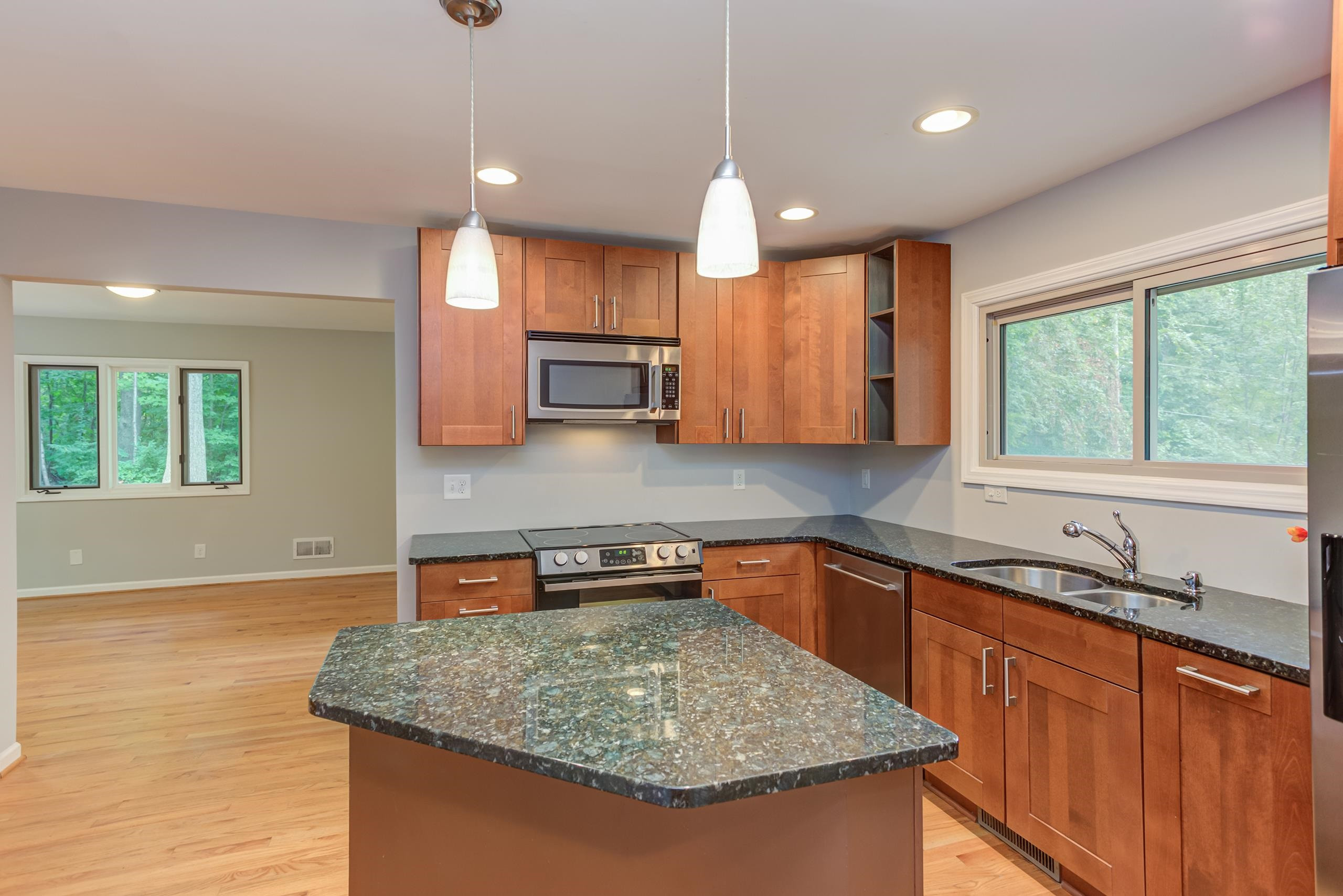 912 Winona Road Raleigh, NC 27609 - Photo 3 of 30 Photo 3