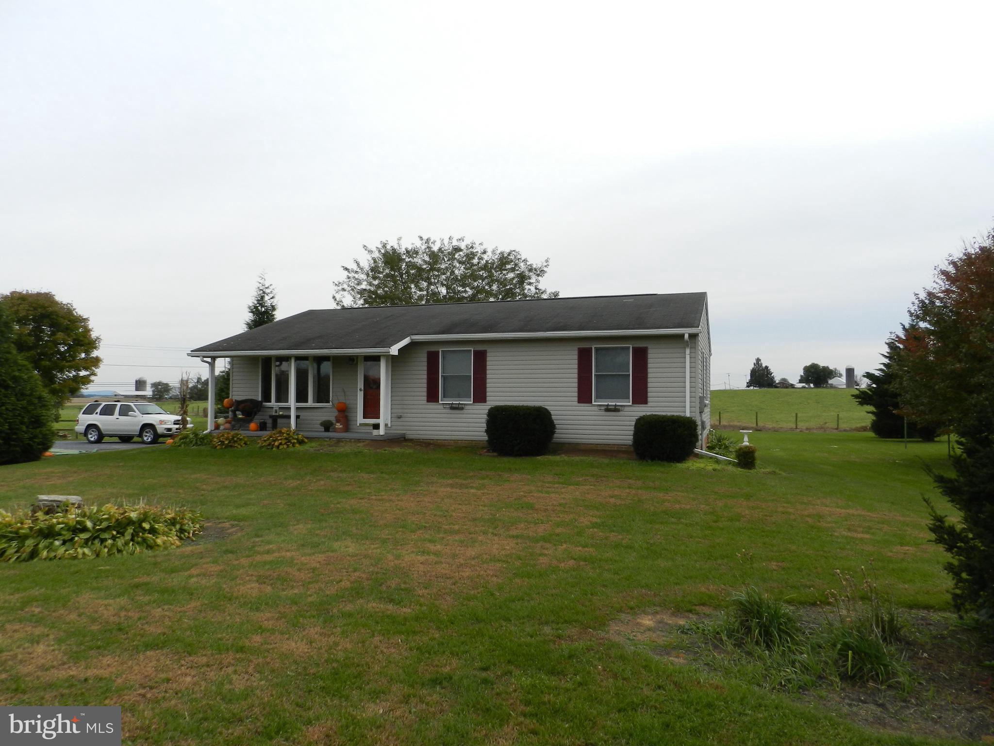 14111 Barnhart Road Clear Spring, MD 21722 - Photo 4 of 37