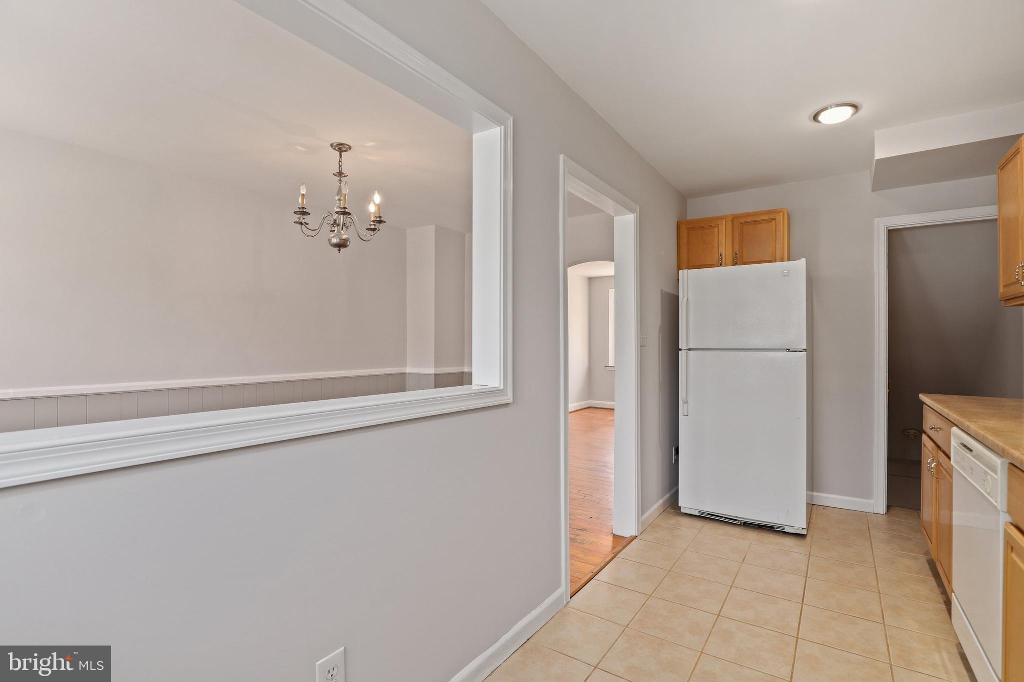 1638 Aberdeen Road Towson, MD 21286 - Photo 12 of 27