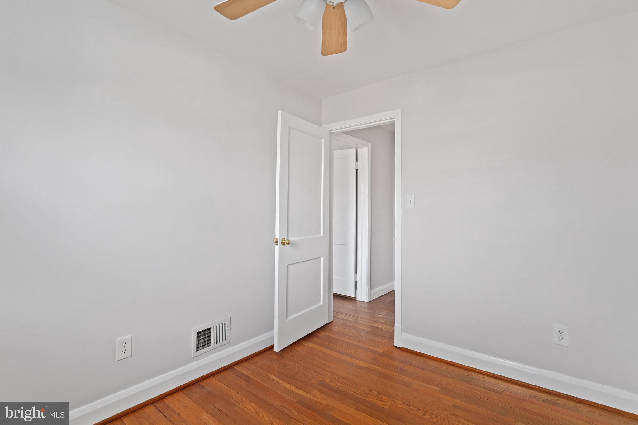1638 Aberdeen Road Towson, MD 21286 - Photo 14 of 27