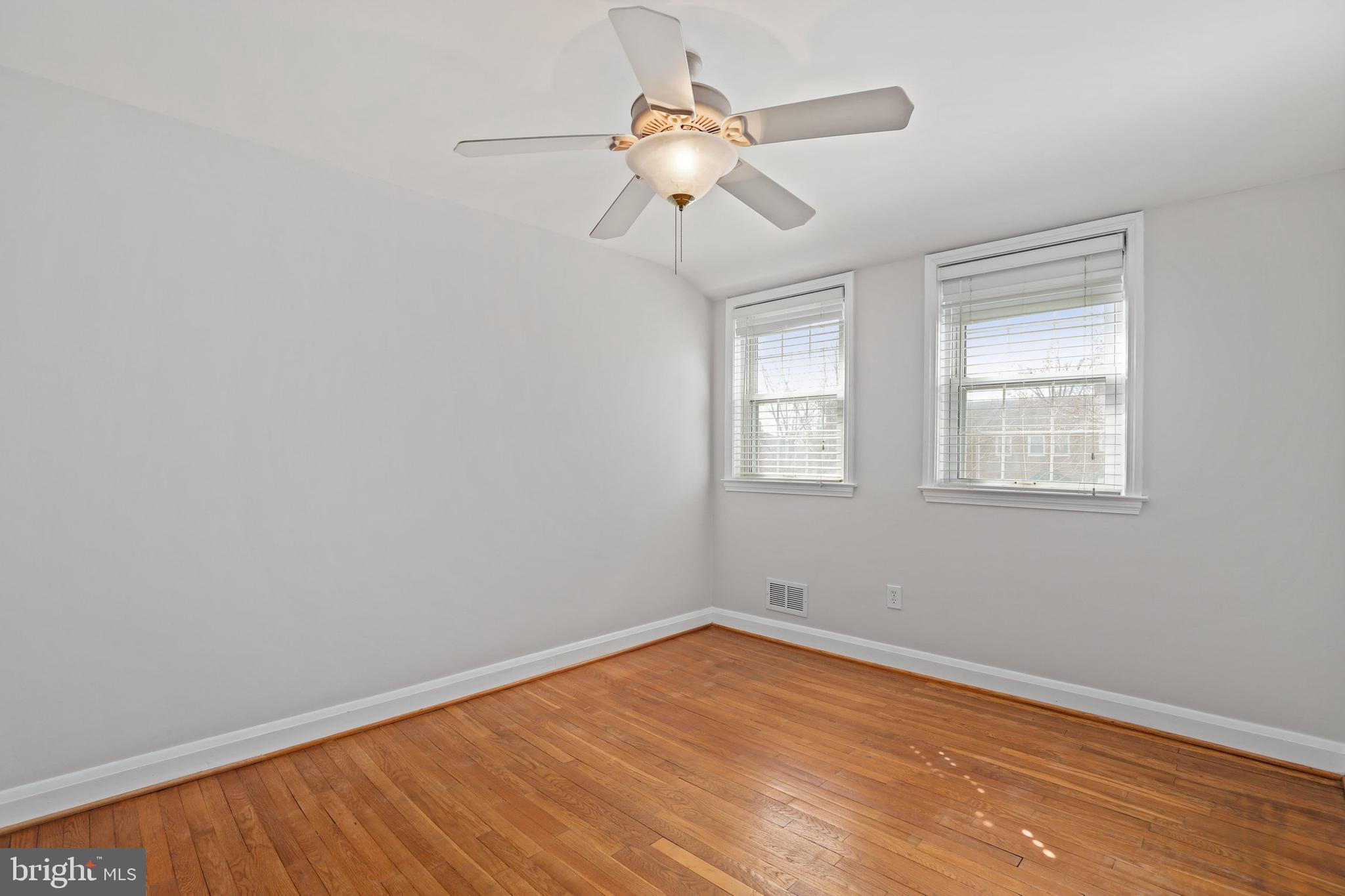 1638 Aberdeen Road Towson, MD 21286 - Photo 18 of 27