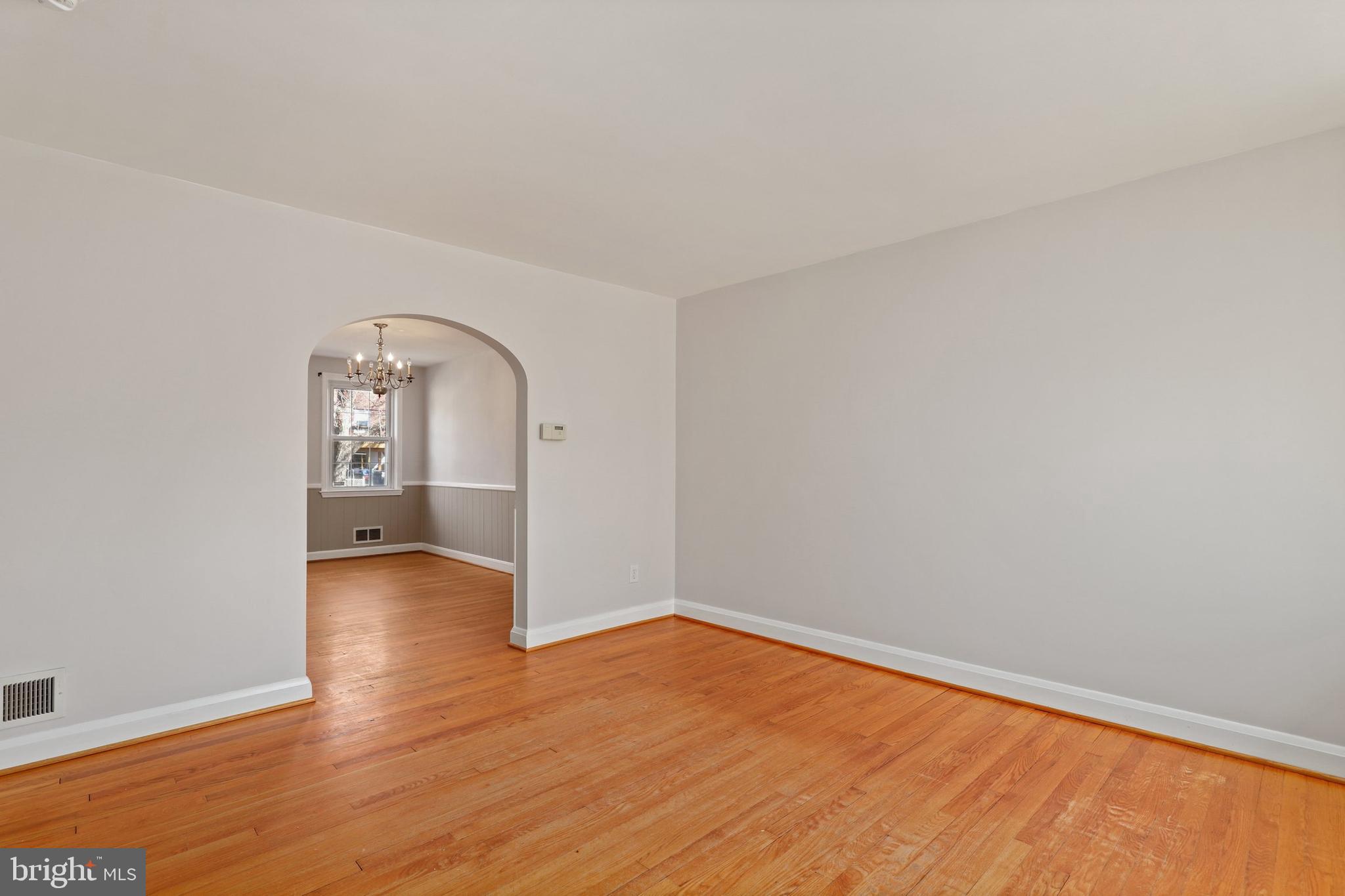1638 Aberdeen Road Towson, MD 21286 - Photo 10 of 27