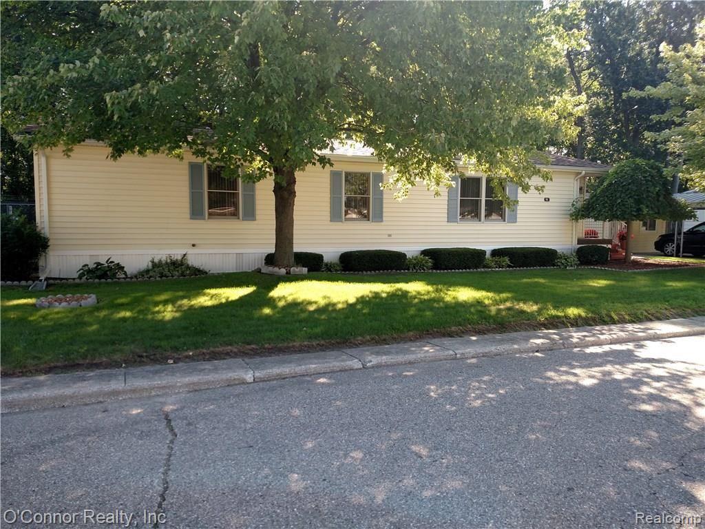 3333 Ravenswood Road Marysville, MI 48040 - Photo 2 of 25 Copy of IMG_20160824_104429556.jpg