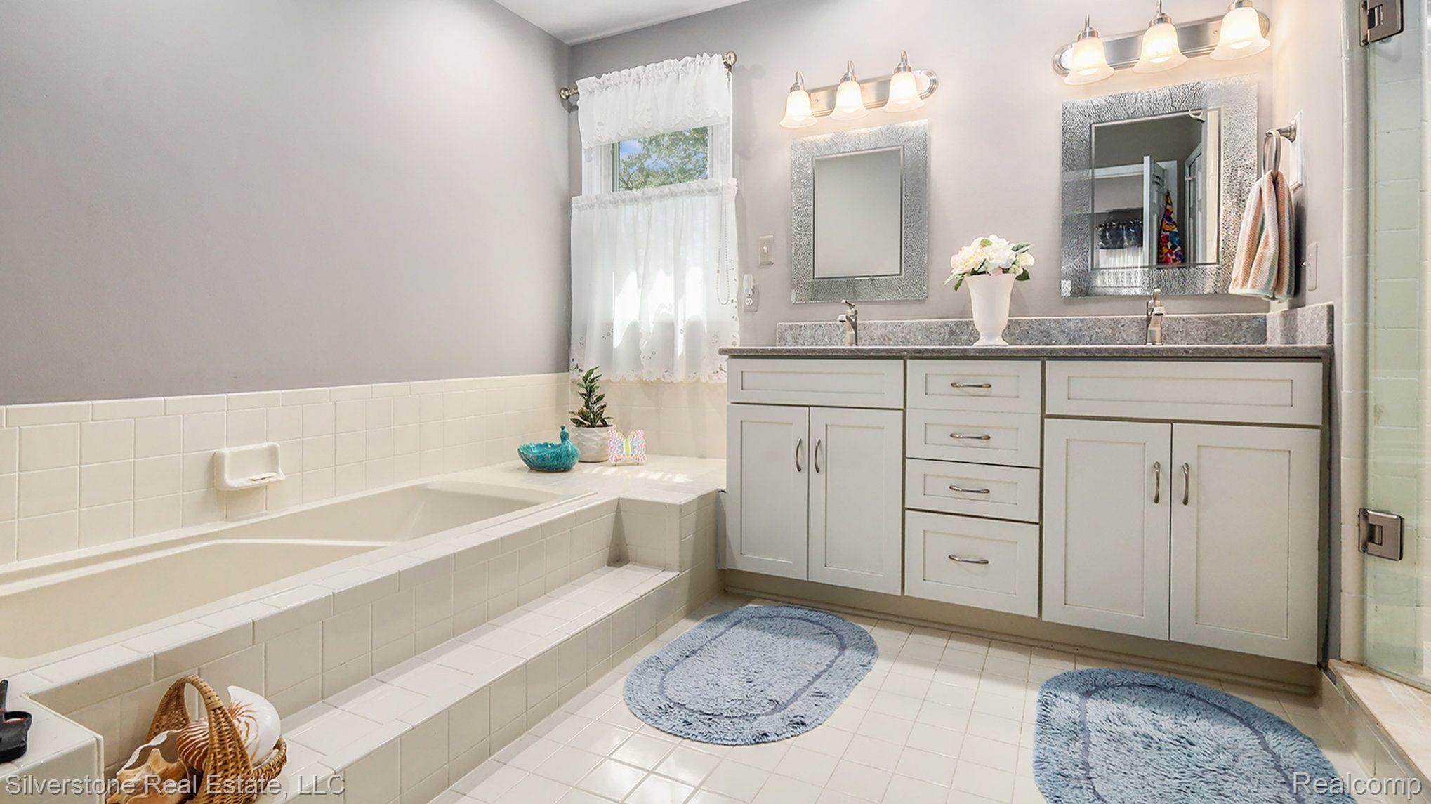 2485 Ulster Road Rochester, MI 48309 - Photo 24 of 41 Gallery Image 24