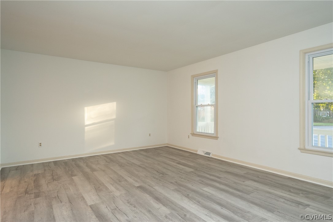 101 Tudor Road Colonial Heights, VA 23834 - Photo 4 of 30