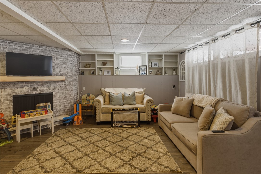 50 Briarwood Road Cranston, RI 02920 - Photo 20 of 37