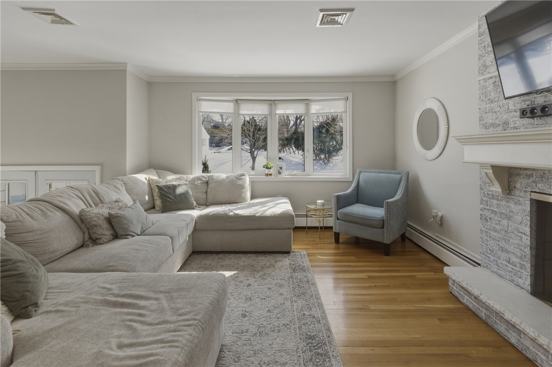 50 Briarwood Road Cranston, RI 02920 - Photo 6 of 37