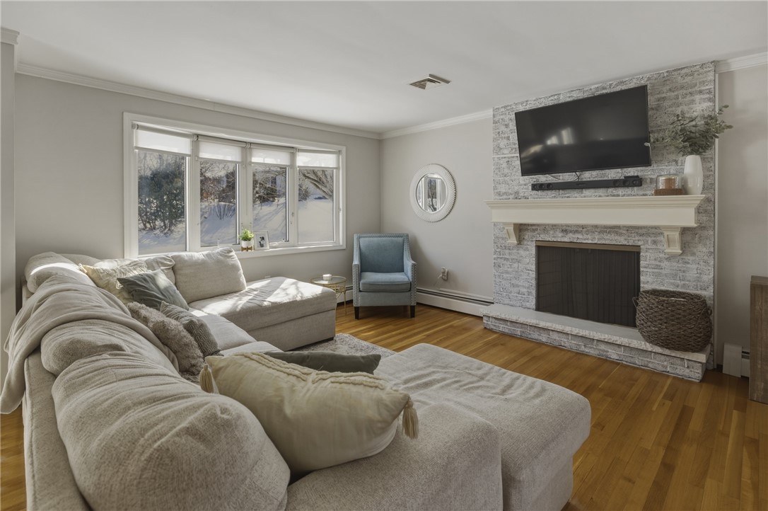 50 Briarwood Road Cranston, RI 02920 - Photo 7 of 37