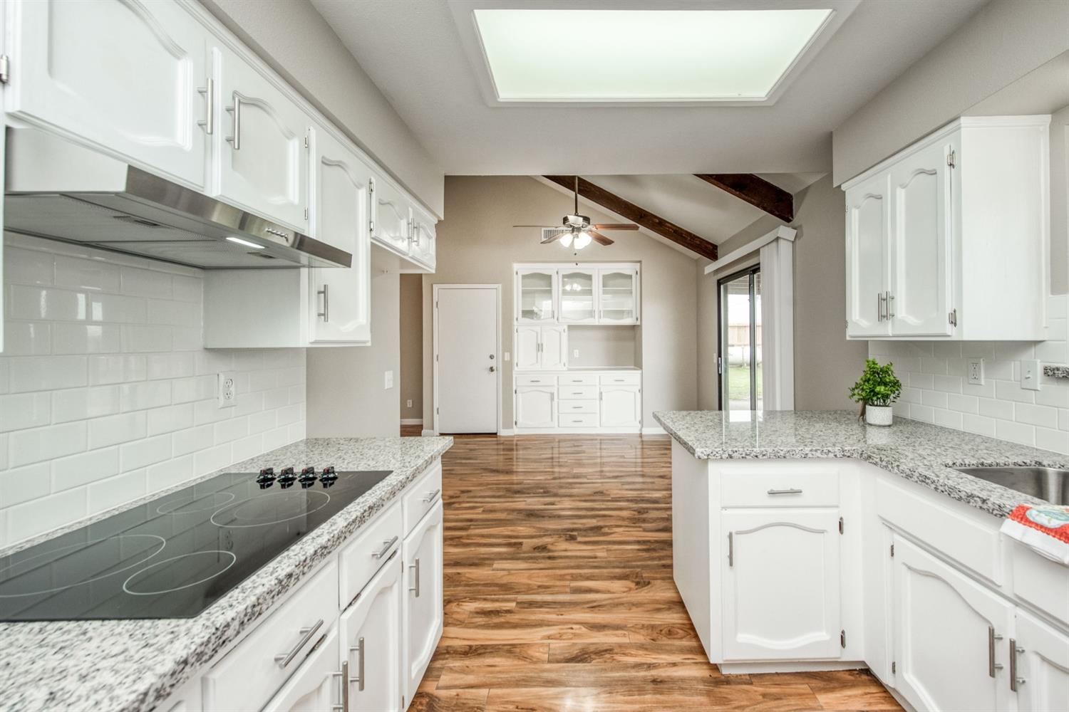 18304 El Paso Road Madera, CA 93638 - Photo 11 of 34 Gallery Image 11