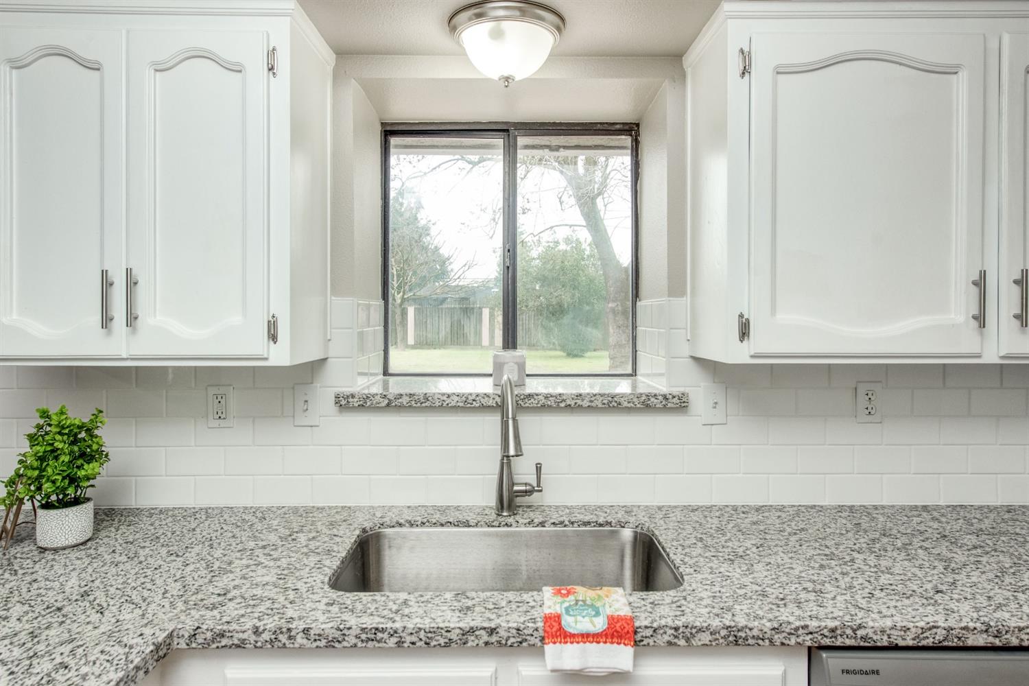18304 El Paso Road Madera, CA 93638 - Photo 12 of 34 Gallery Image 12