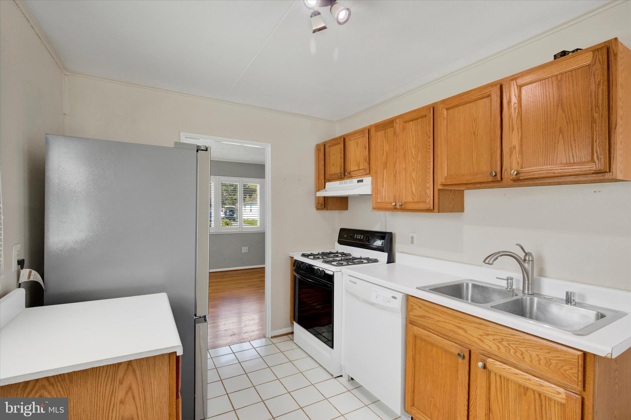 7 South Reed Street Bel Air, MD 21014 - Photo 3 of 20