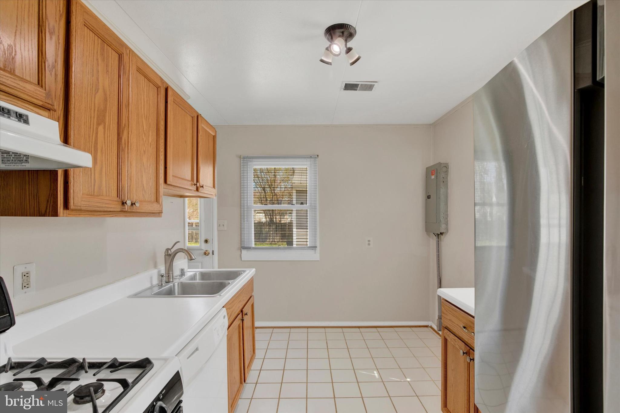 7 South Reed Street Bel Air, MD 21014 - Photo 4 of 20