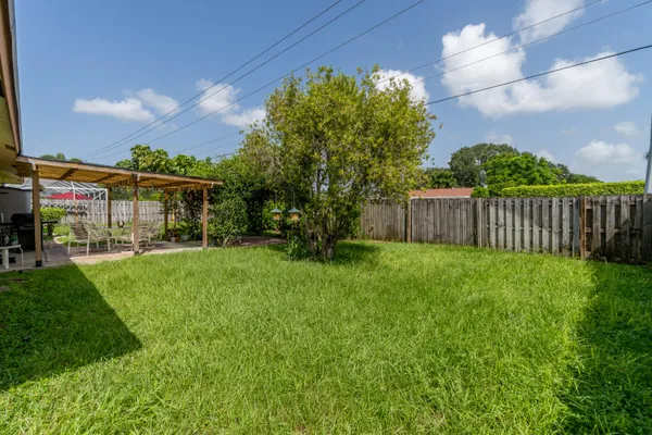 $5,500 | 1361 Wyndcliff Drive, Wellington, FL 33414