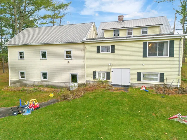 $329,000 | 701 Augusta Road, Winslow, ME 04901
