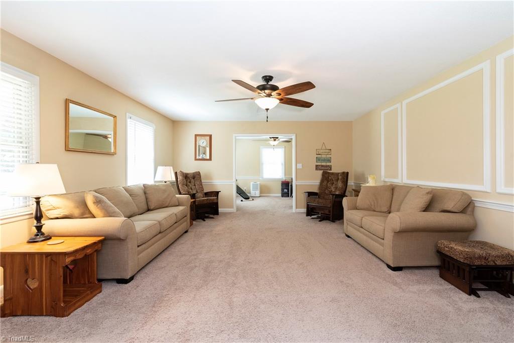 3650 Grandview Club Road Pfafftown, NC 27040 - Photo 11 of 28 Gallery Image 11