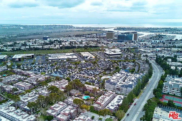 $1,398,000 | 13078 Mindanao Way, Unit 314, Marina del Rey, CA 90292