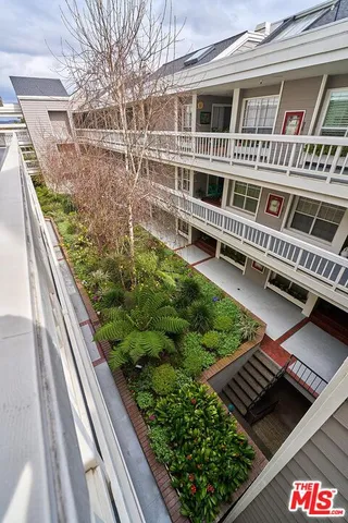 $1,398,000 | 13078 Mindanao Way, Unit 314, Marina del Rey, CA 90292