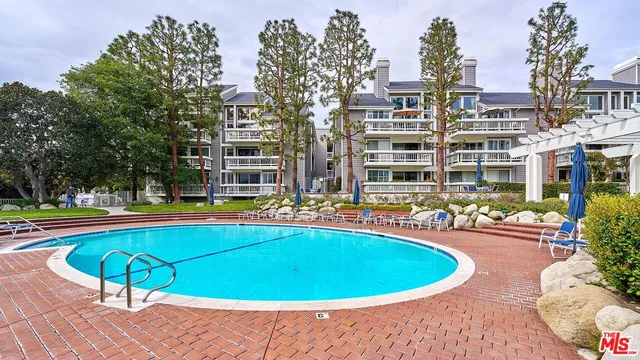 $1,398,000 | 13078 Mindanao Way, Unit 314, Marina del Rey, CA 90292