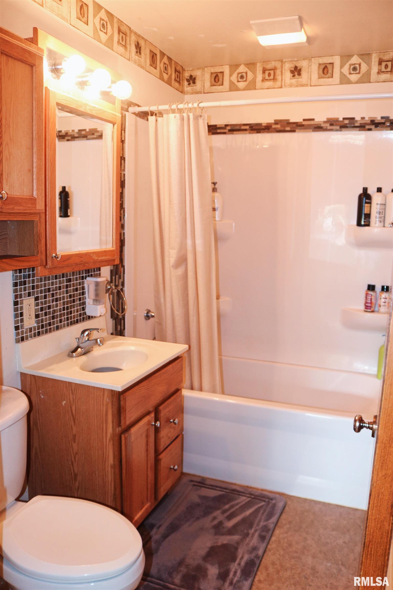 1200 Lincoln Road Monmouth, IL 61462 - Photo 20 of 25 Gallery Image 20
