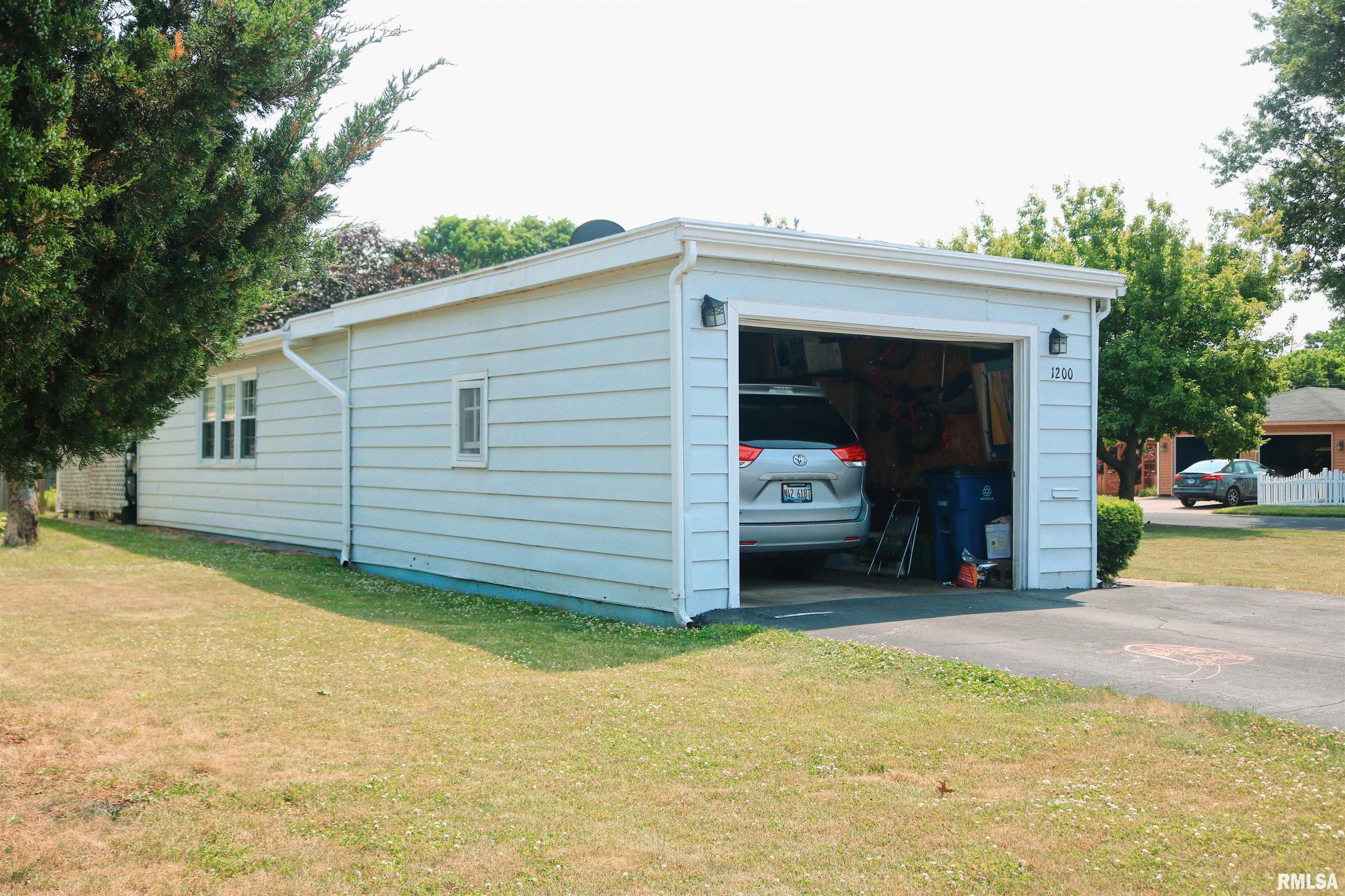 1200 Lincoln Road Monmouth, IL 61462 - Photo 23 of 25 Gallery Image 23