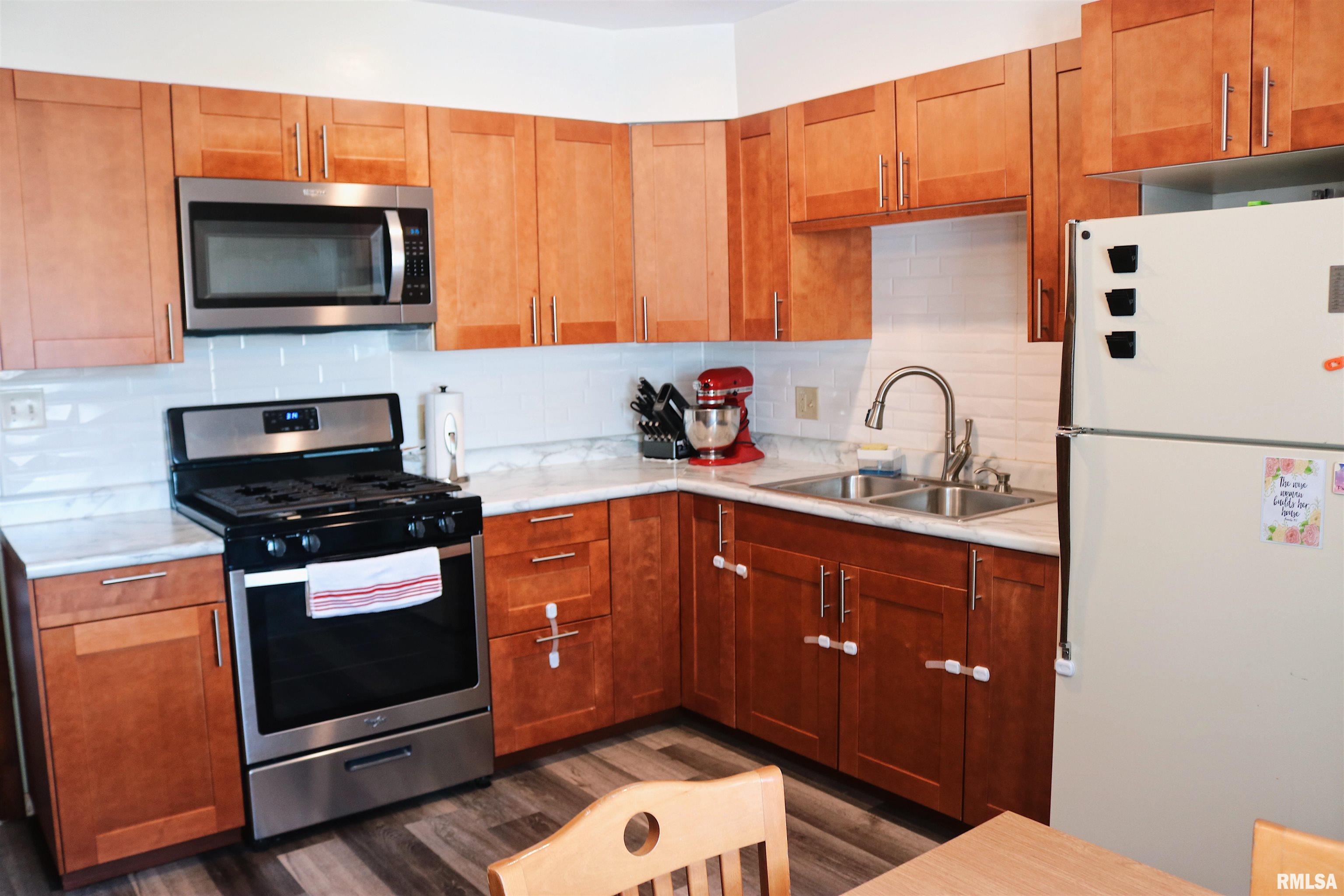 1200 Lincoln Road Monmouth, IL 61462 - Photo 7 of 25 Gallery Image 7