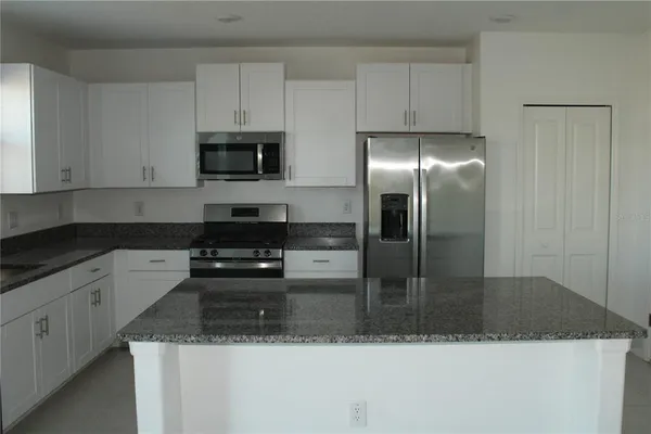 $2,595 | 8526 40th St Circle West, Palmetto, FL 34221