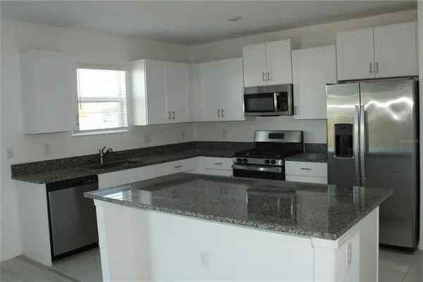 $2,595 | 8526 40th St Circle West, Palmetto, FL 34221