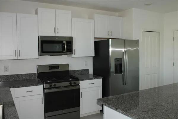 $2,595 | 8526 40th St Circle West, Palmetto, FL 34221